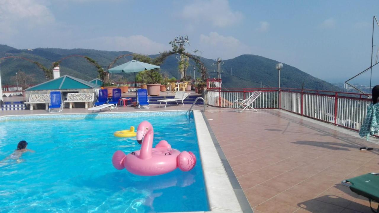 Casa Vacanze Villa Pellegrino 살레르노 외부 사진