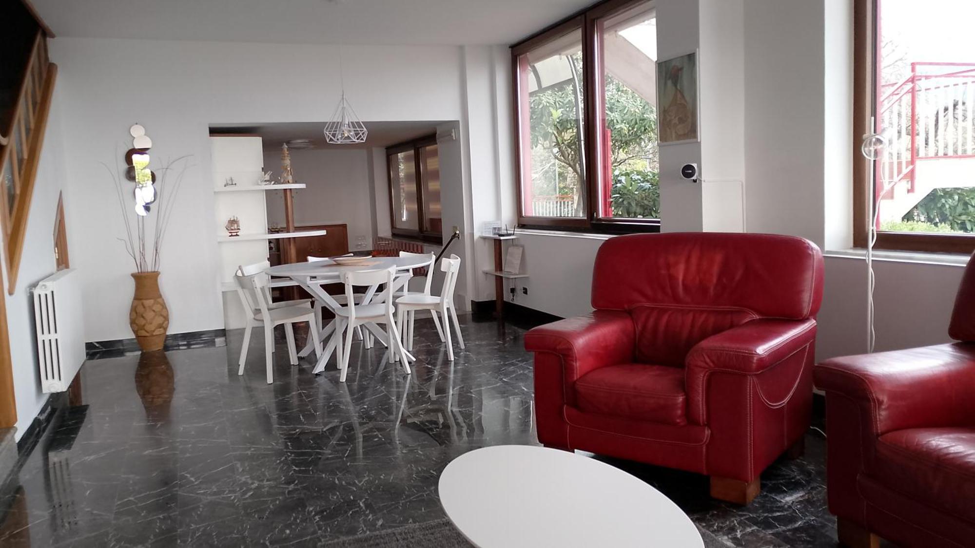 Casa Vacanze Villa Pellegrino 살레르노 외부 사진