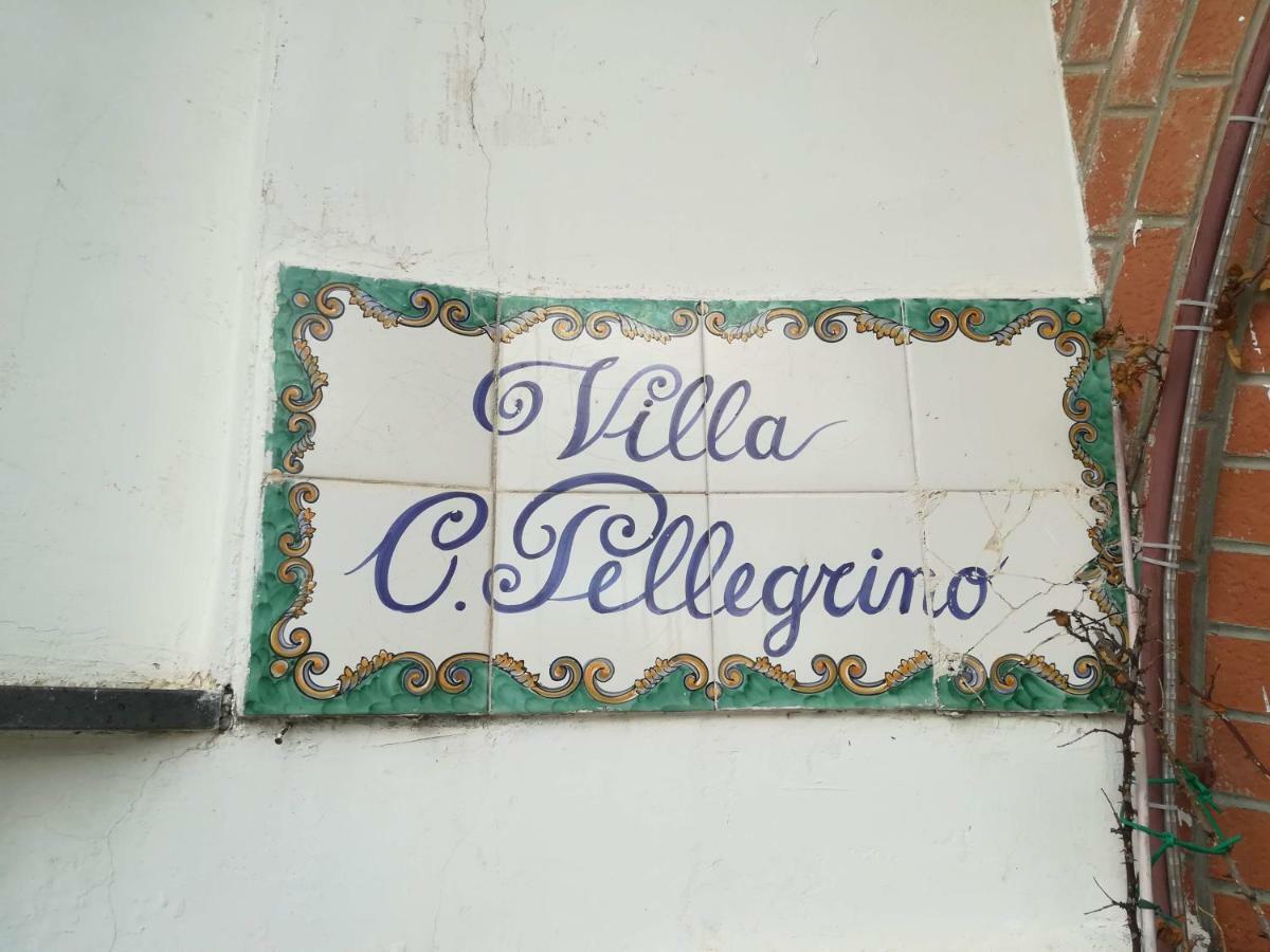 Casa Vacanze Villa Pellegrino 살레르노 외부 사진