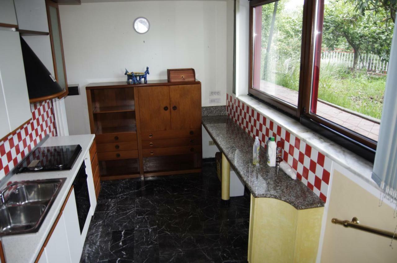 Casa Vacanze Villa Pellegrino 살레르노 외부 사진