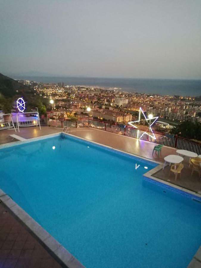 Casa Vacanze Villa Pellegrino 살레르노 외부 사진